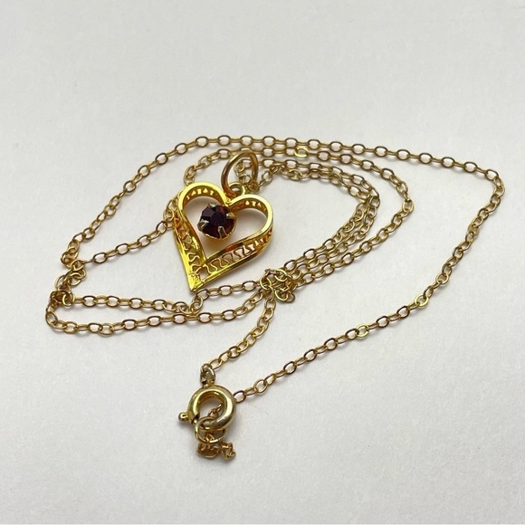 VINTAGE Heart Faux Ruby July Birthstone Necklace - Picture 9 of 11